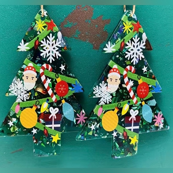 Acrylic Green Christmas Tree Earrings Ornaments Candy Cane Snowflake Santa - Picture 3 of 3